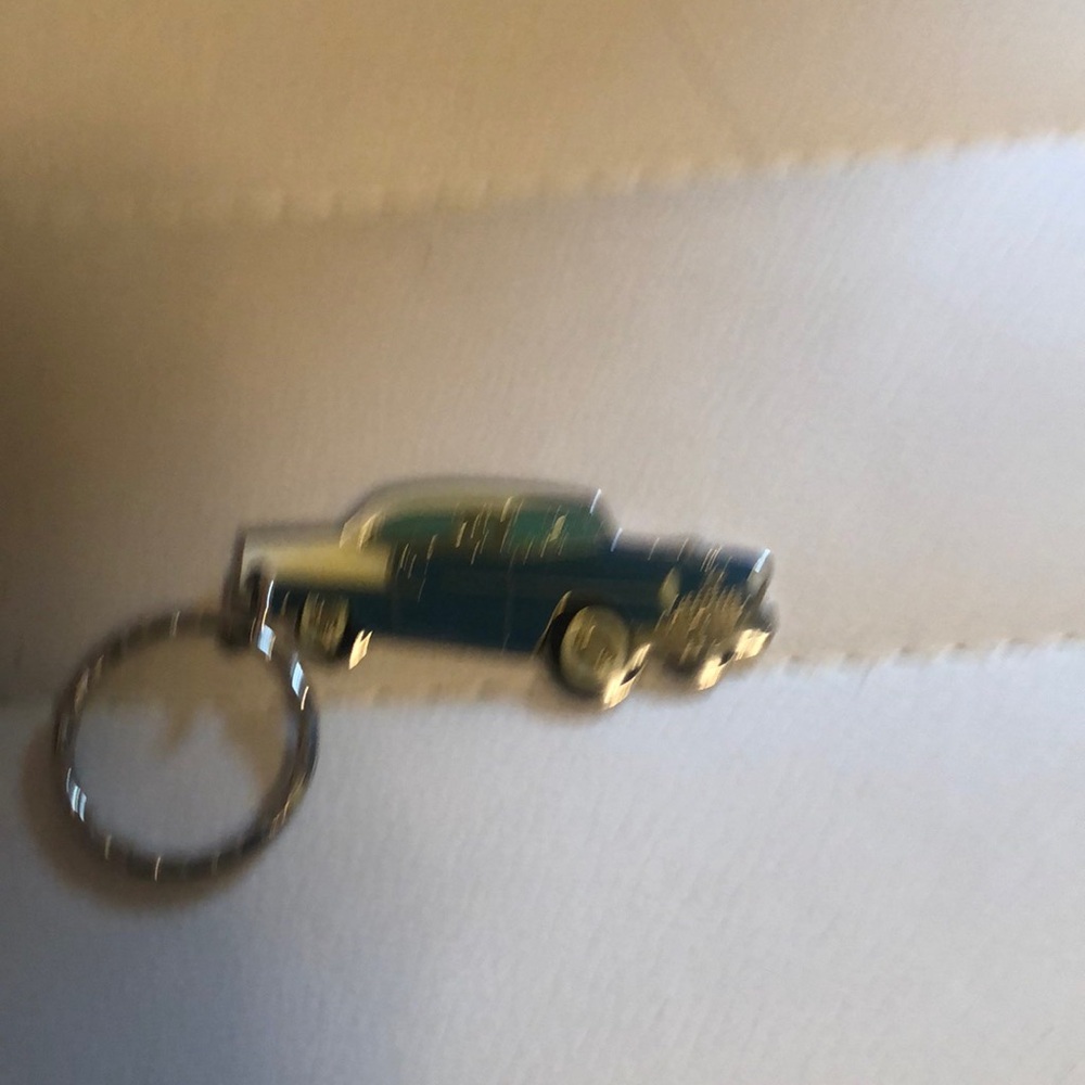 Vintage Car Keychains Set - Picture 2 of 5